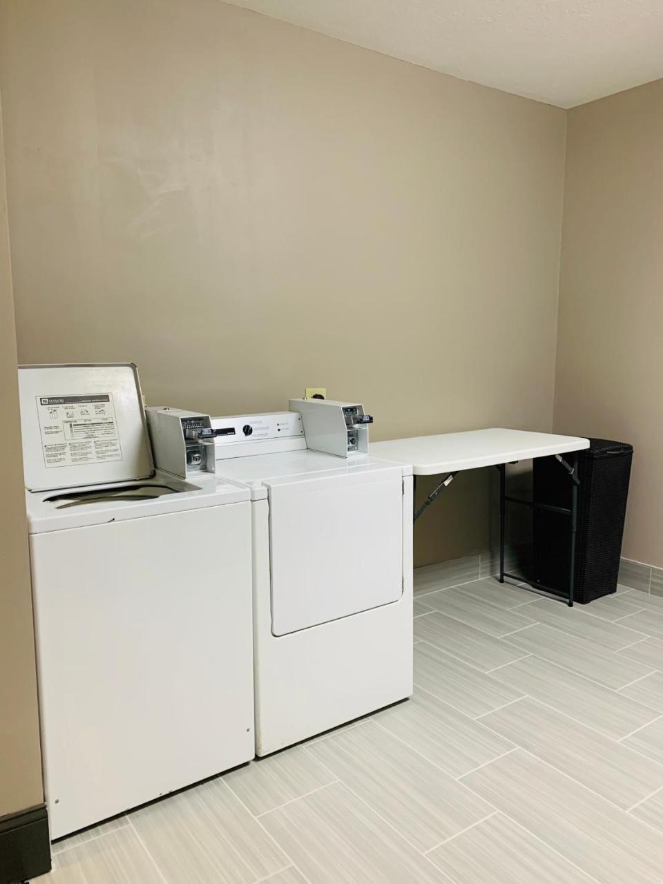 Countryside Suites Lincoln I-80 ภายนอก รูปภาพ